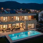 Prima Villa Kastela