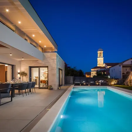 Villa Prima *